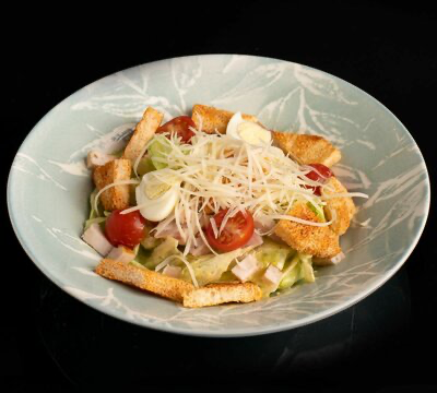 Цезарь с курицей
