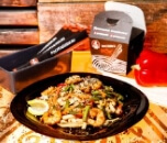 Тигровые креветки с овощами