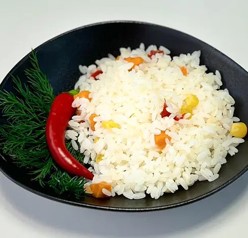 Рис отварной с овощами