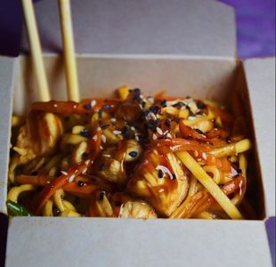 Wok c курицей