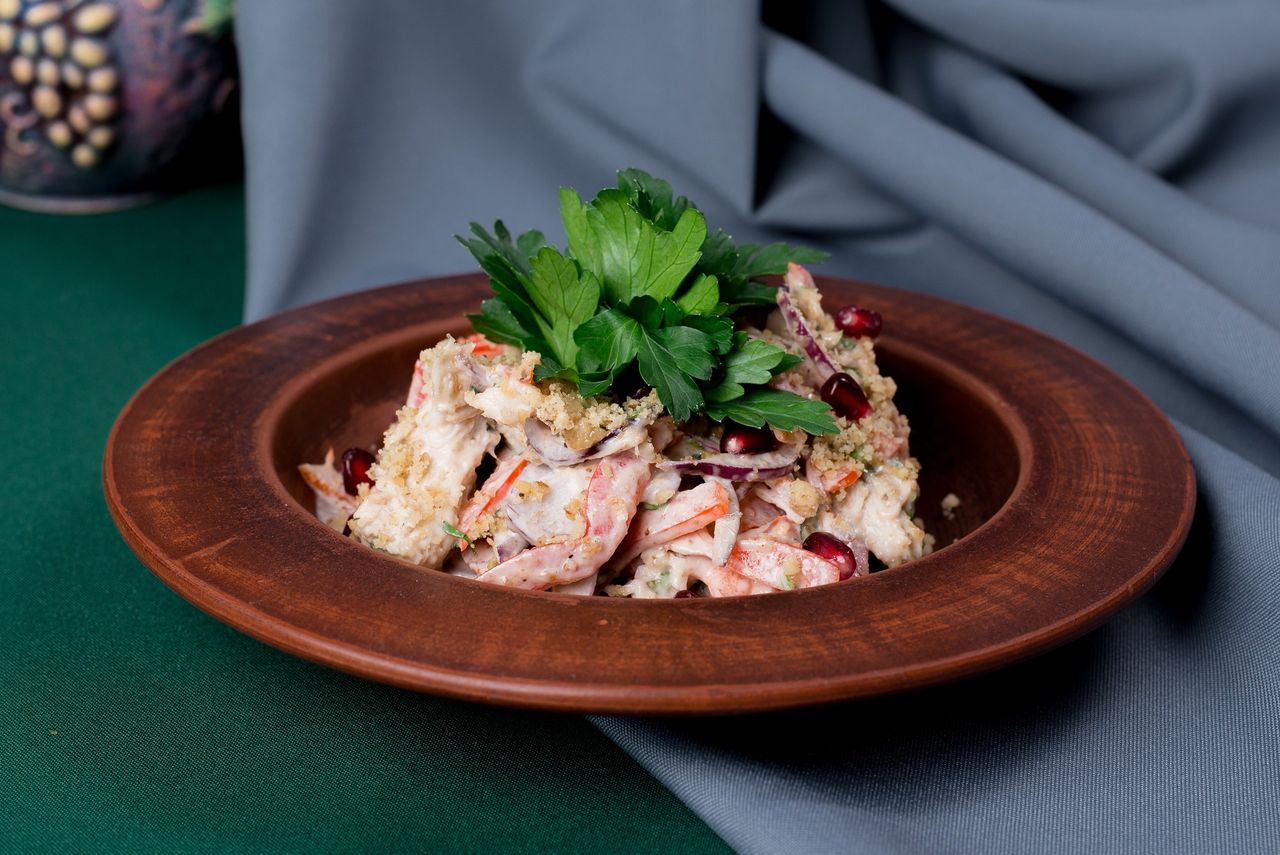 Салат "Генацвале"