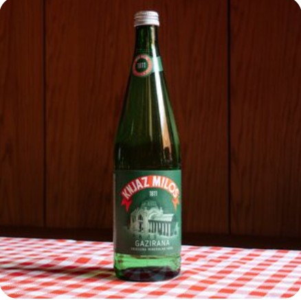 Минеральная вода Knjaz Milos сильногазированная