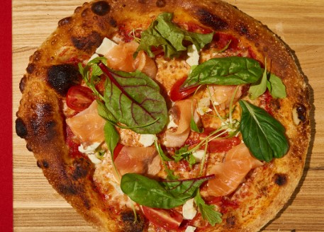 Лосось. Молодой сыр неаполитанская