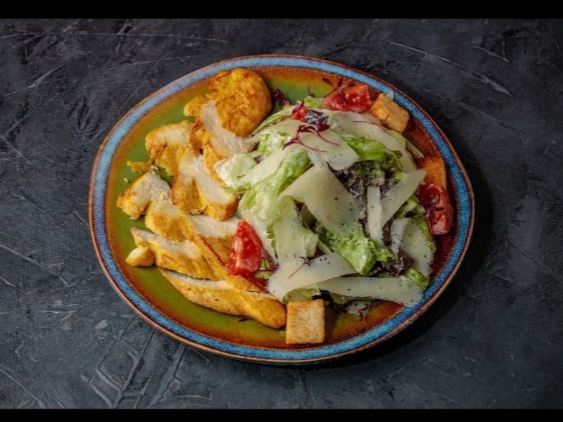 Цезарь с курицей