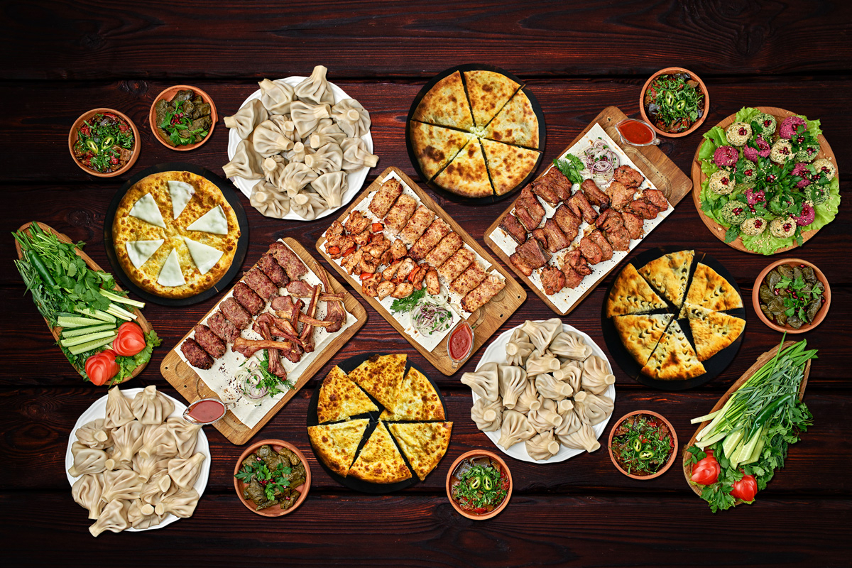 На 20-24 персоны "ГРУЗИНСКИЙ СТОЛ"