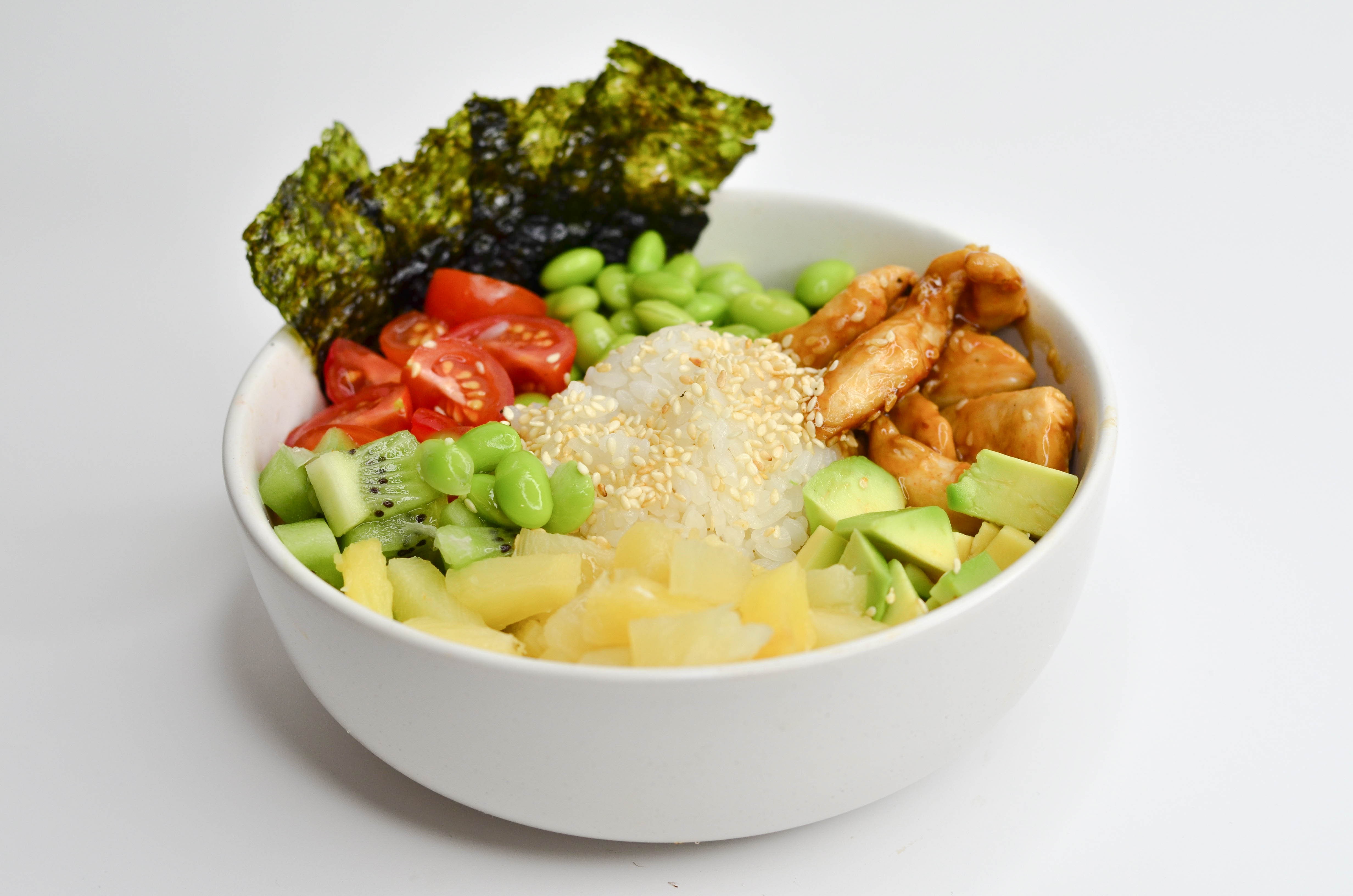 Поке с курицей манго-чили