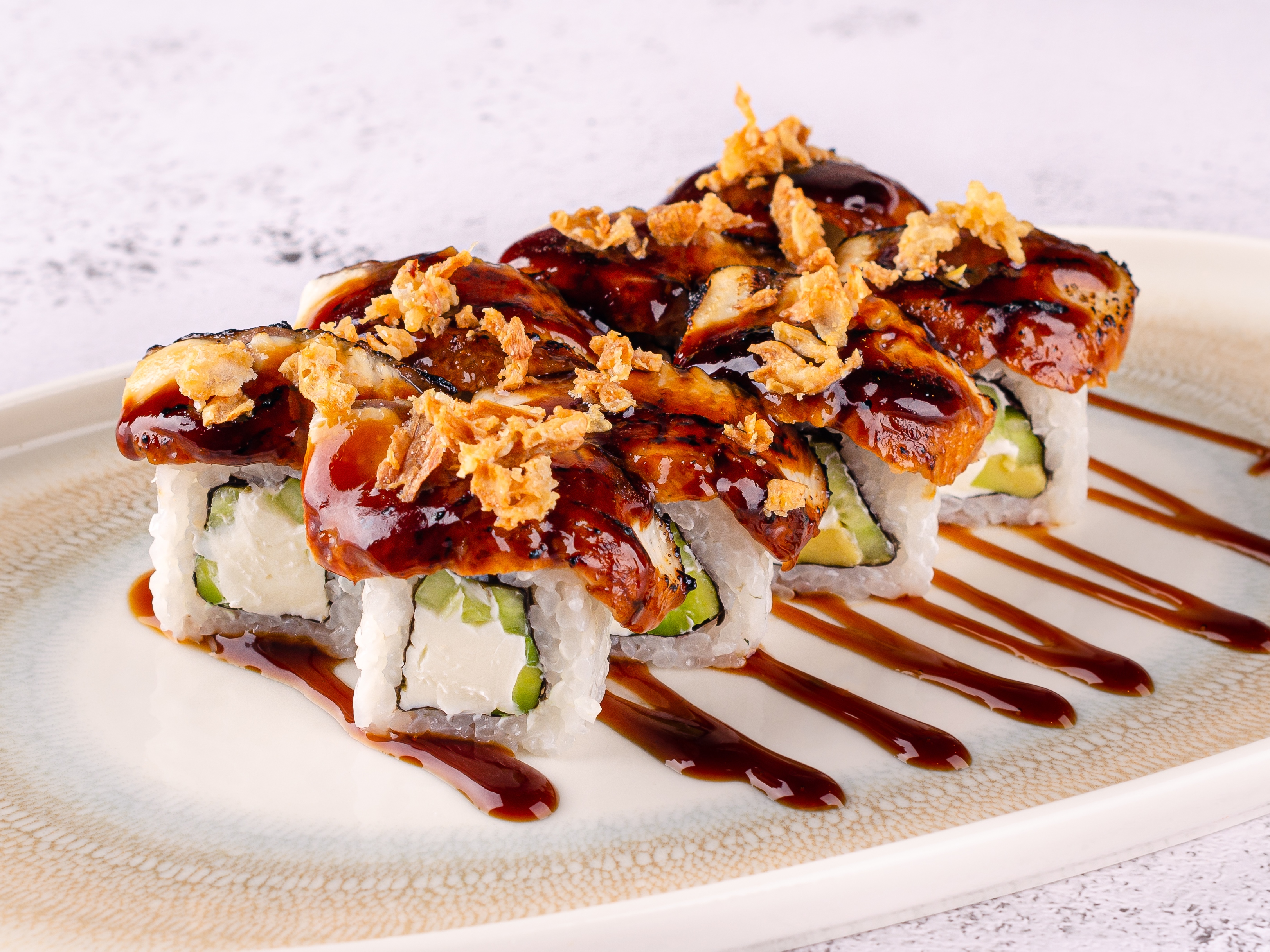 Кунцей никиби с угрем