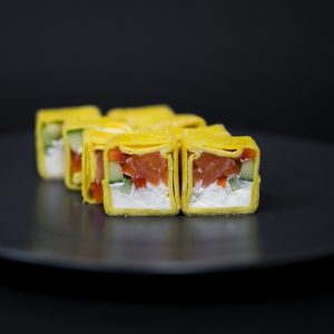 Мексиканский ролл с копченой рыбкой