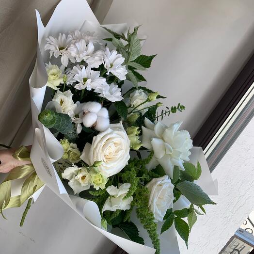 Белоснежный с пионовидной розой Playa Blanca