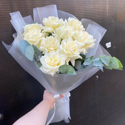 Белая Французская Роза с эвкалиптом