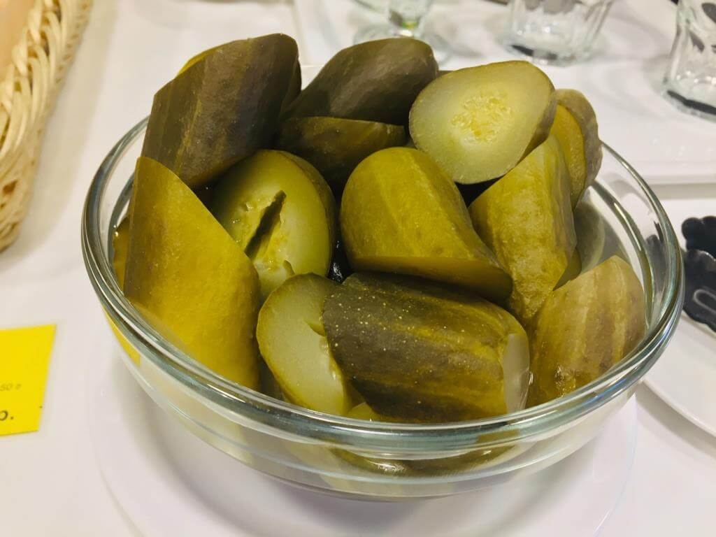 Огурец соленый