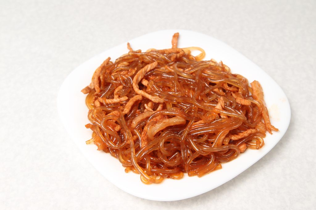 Крахмальная лапша с мясом