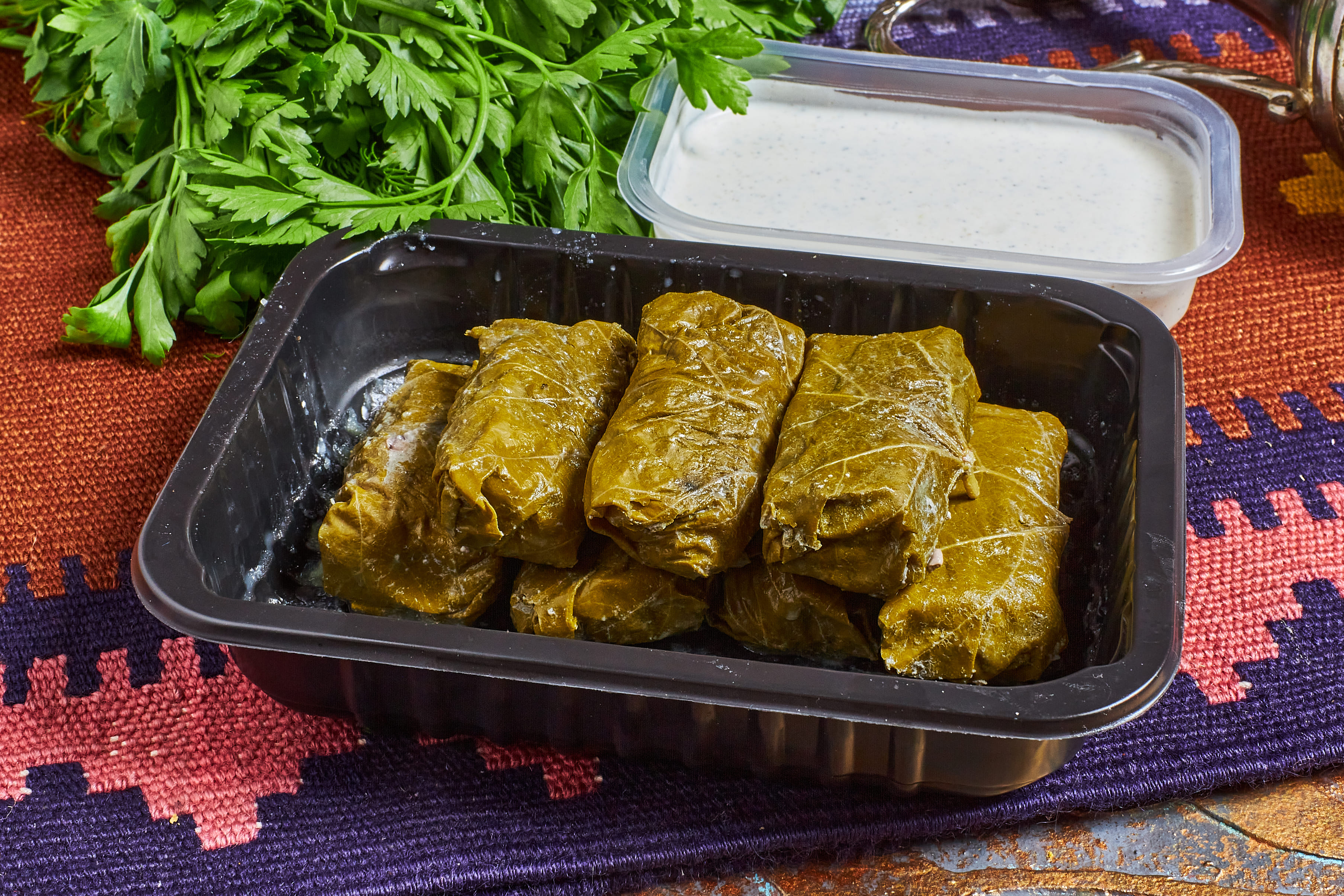 Толма в виноградных листьях