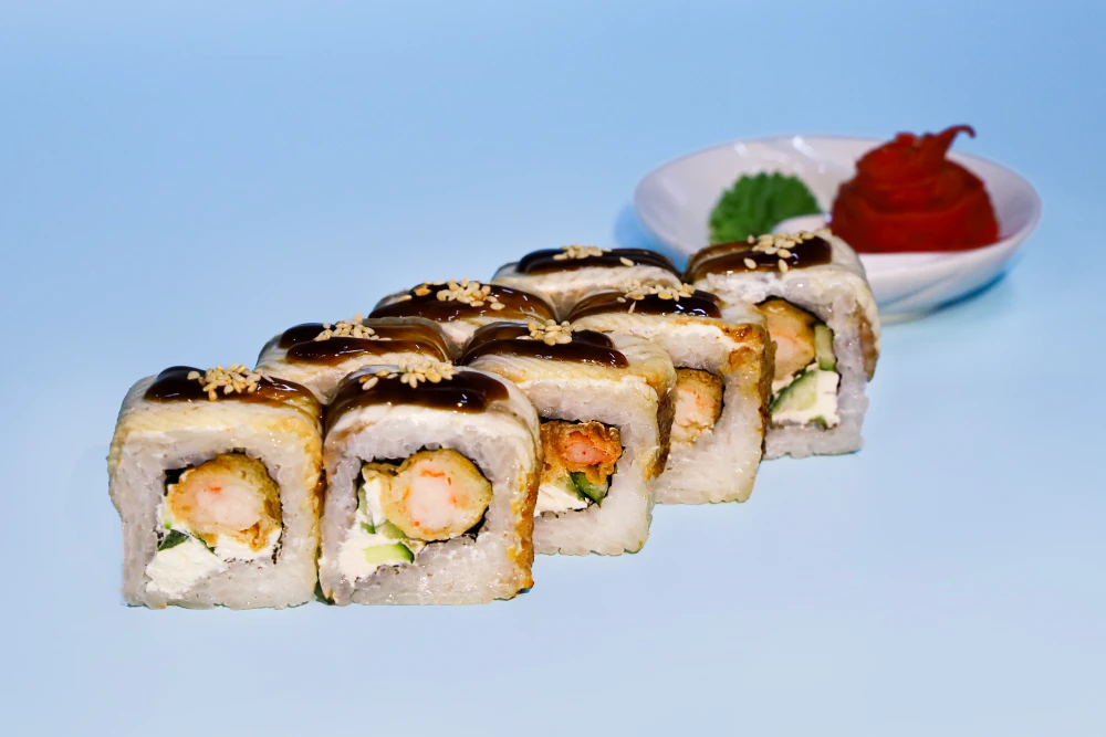 Ролл Канада с темпурной креветкой