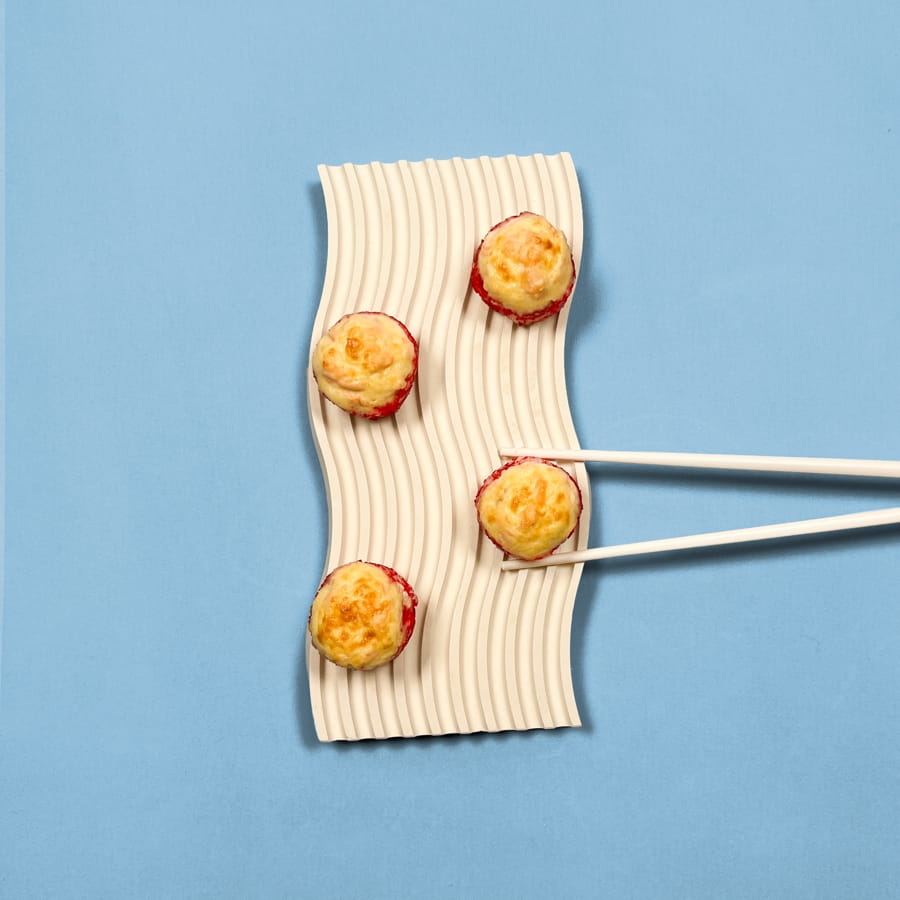 Запеченный ролл с лососем