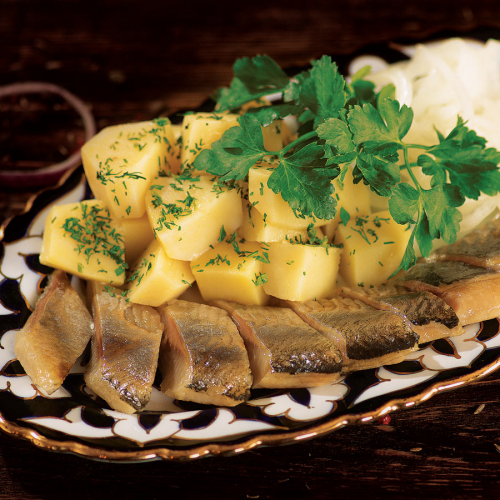 Сельдь с молодым картофелем