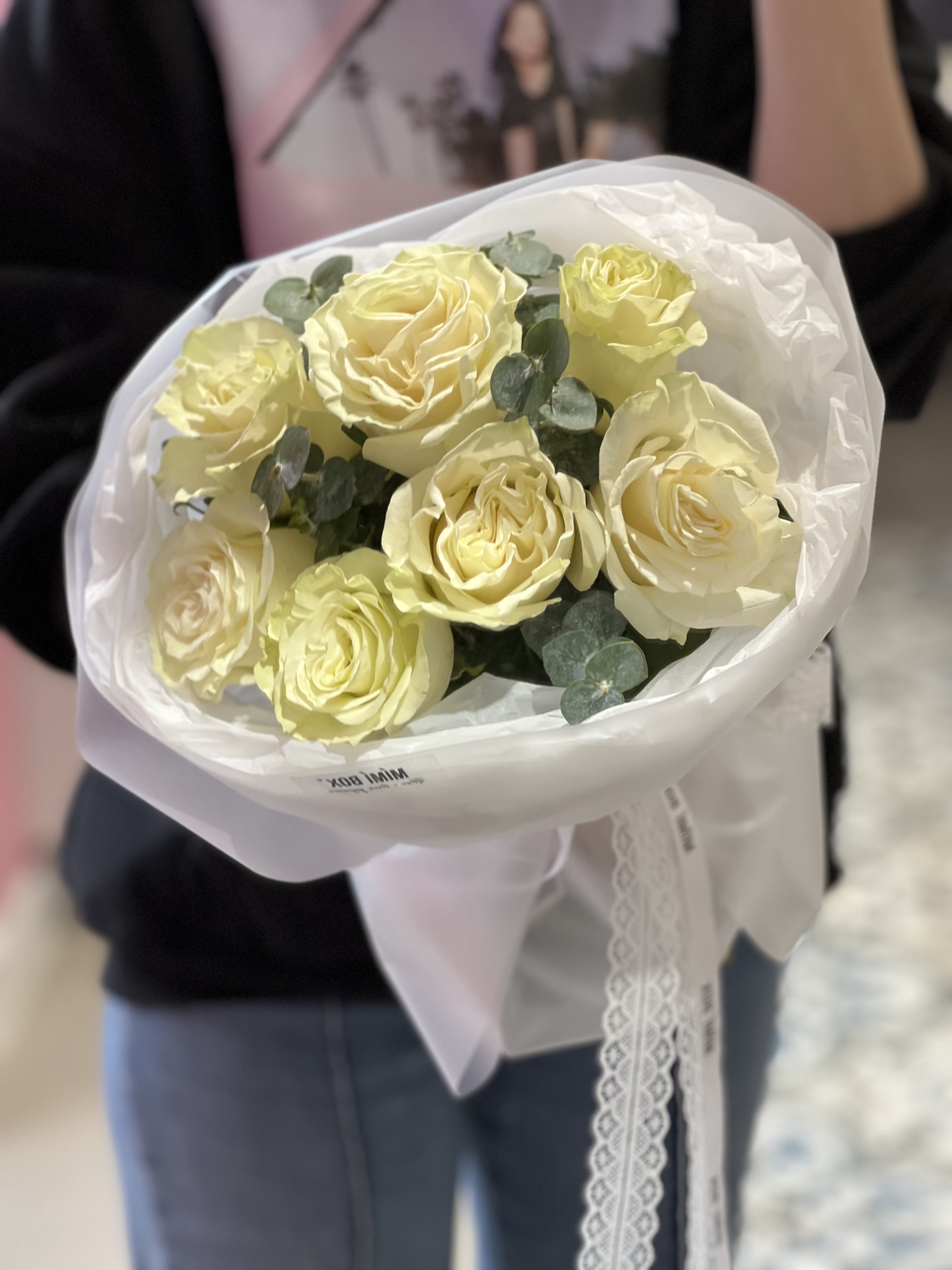 Букет с белыми розами 