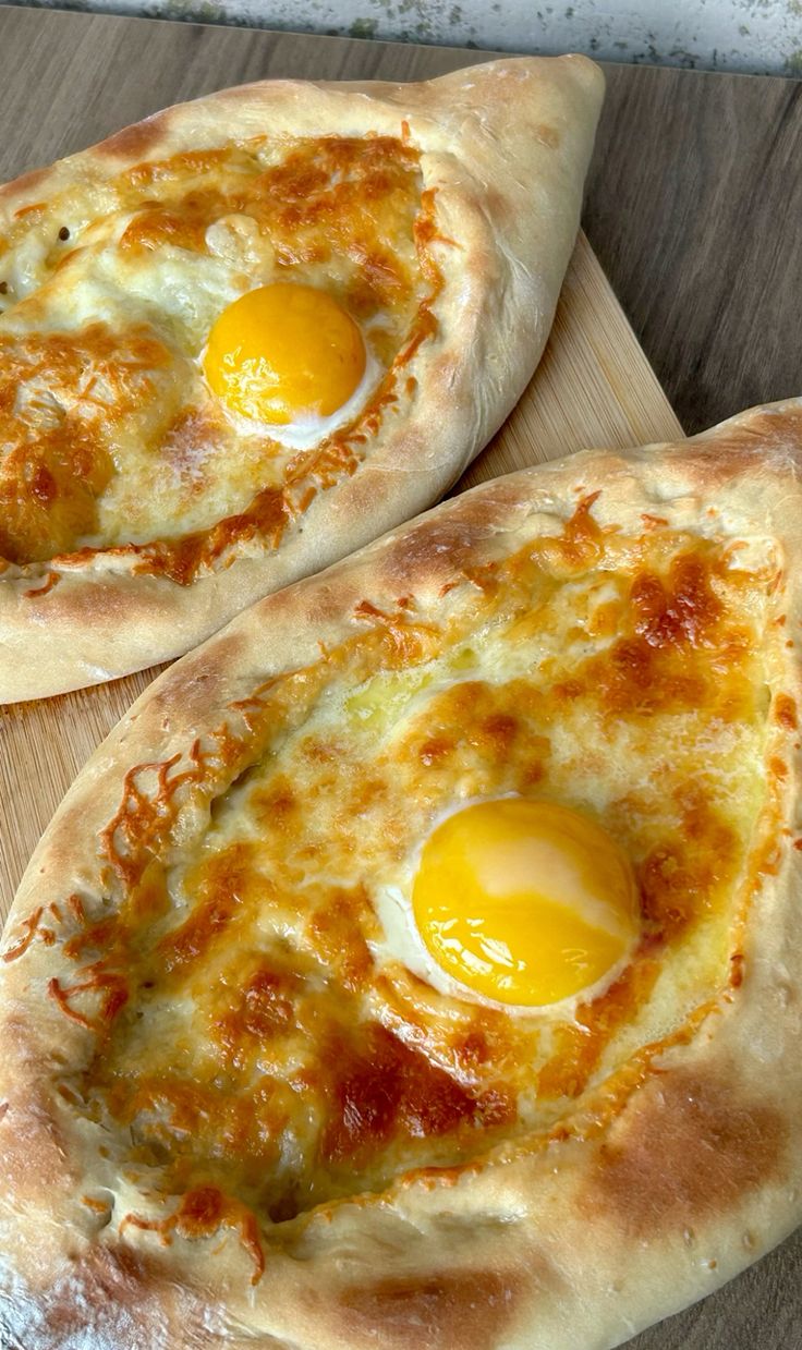 Хачапури по-аджарски