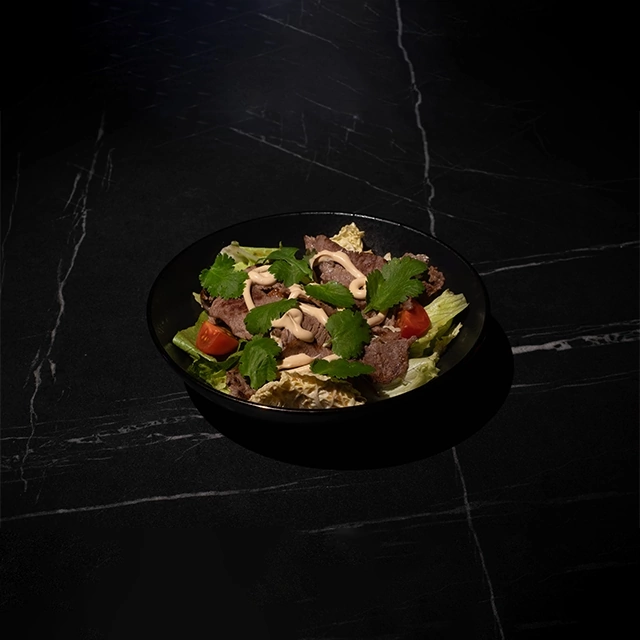 Салат с обоженной говядиной