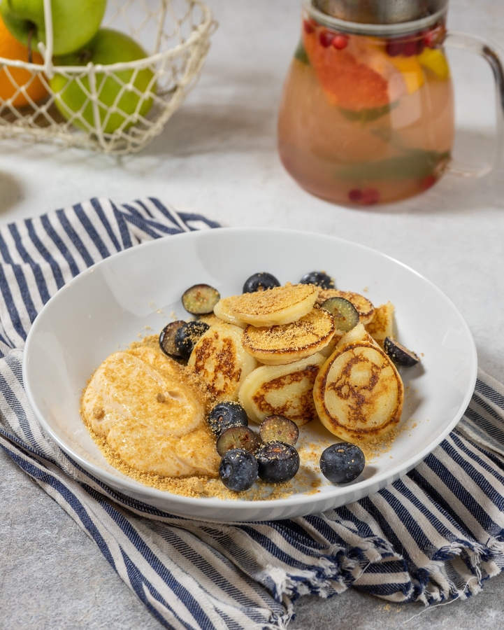 Мини-оладьи с ягодами