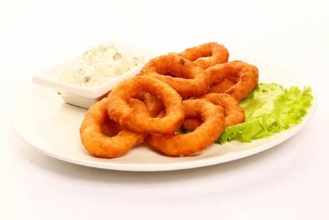 Луковые кольца в кляре + чесночный соус