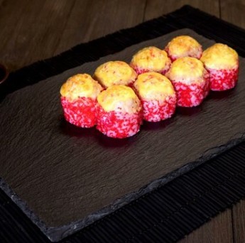 Ролл запеченный с кальмаром