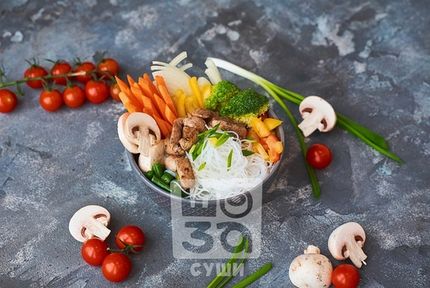 Mini фунчоза с курицей в терияки