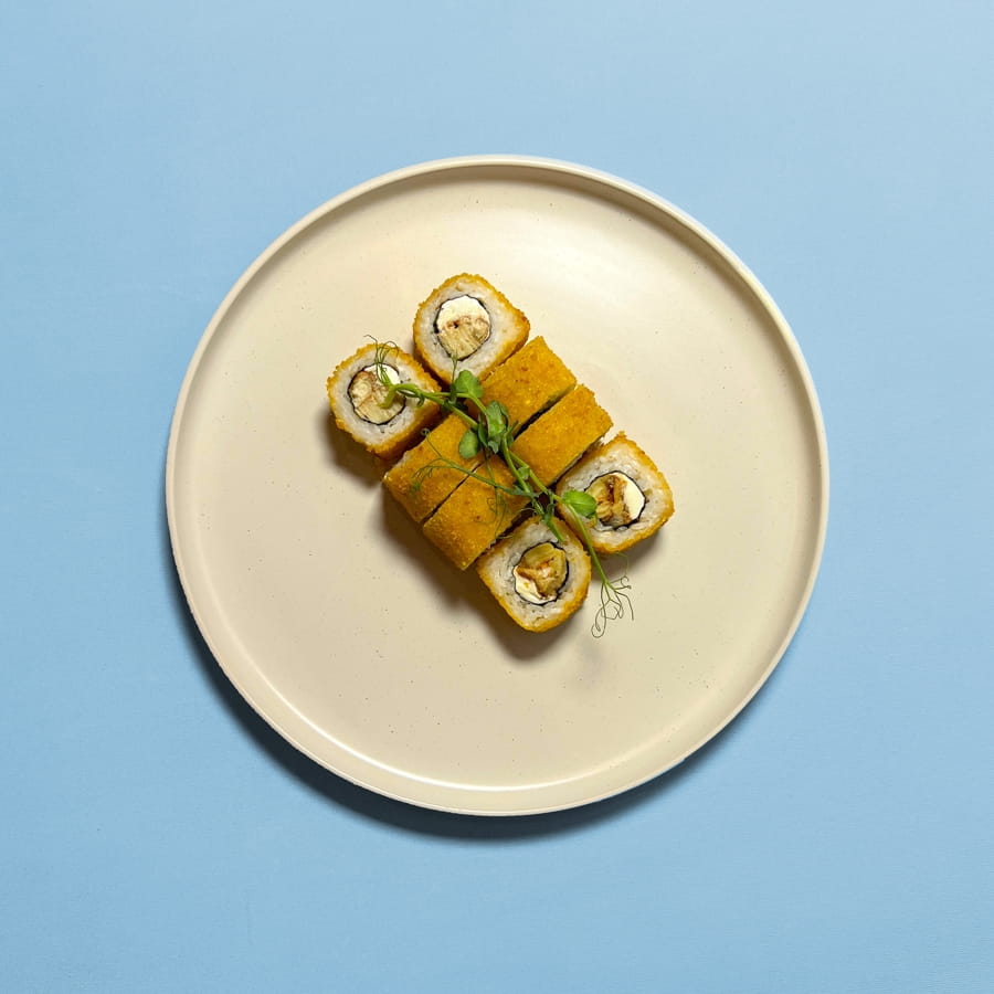 Жареный ролл с угрем