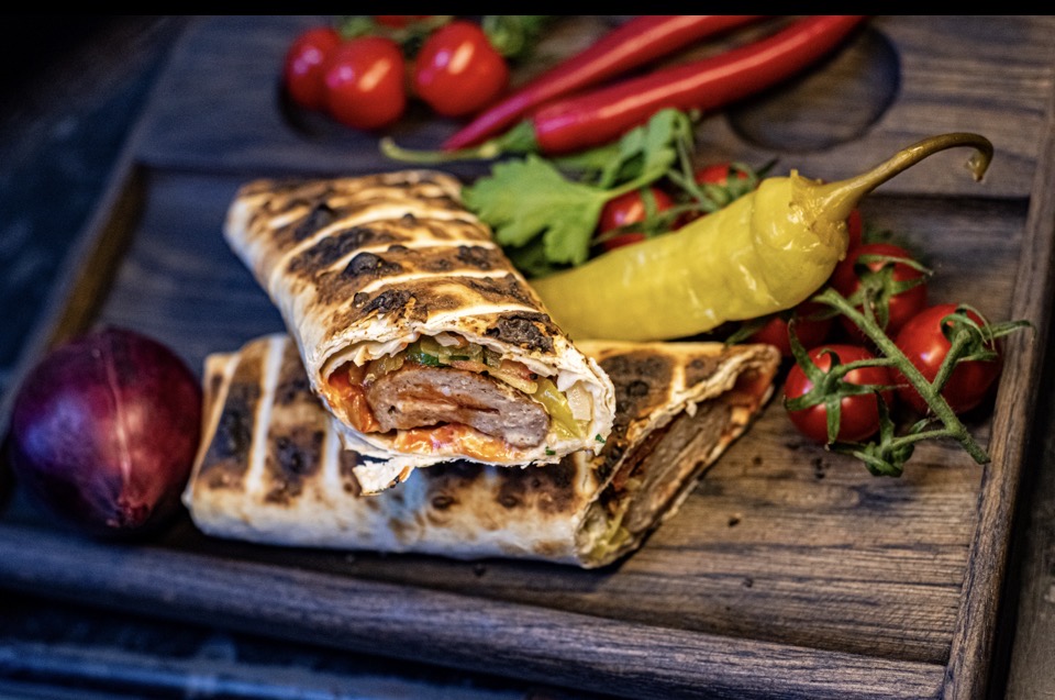 Люля-кебаб в лаваше из курицы