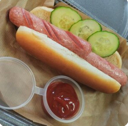 Хот-дог с двумя сосисками