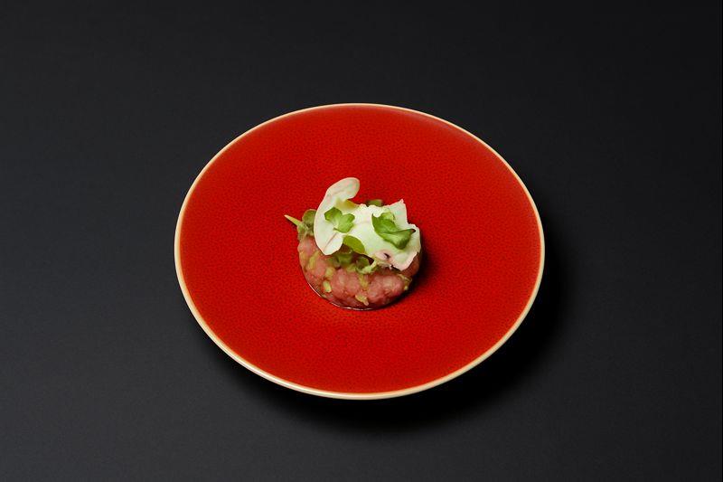 Тар Тар из тунца с трюфельным соусом