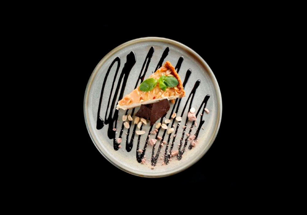 Чизкейк Сникерс