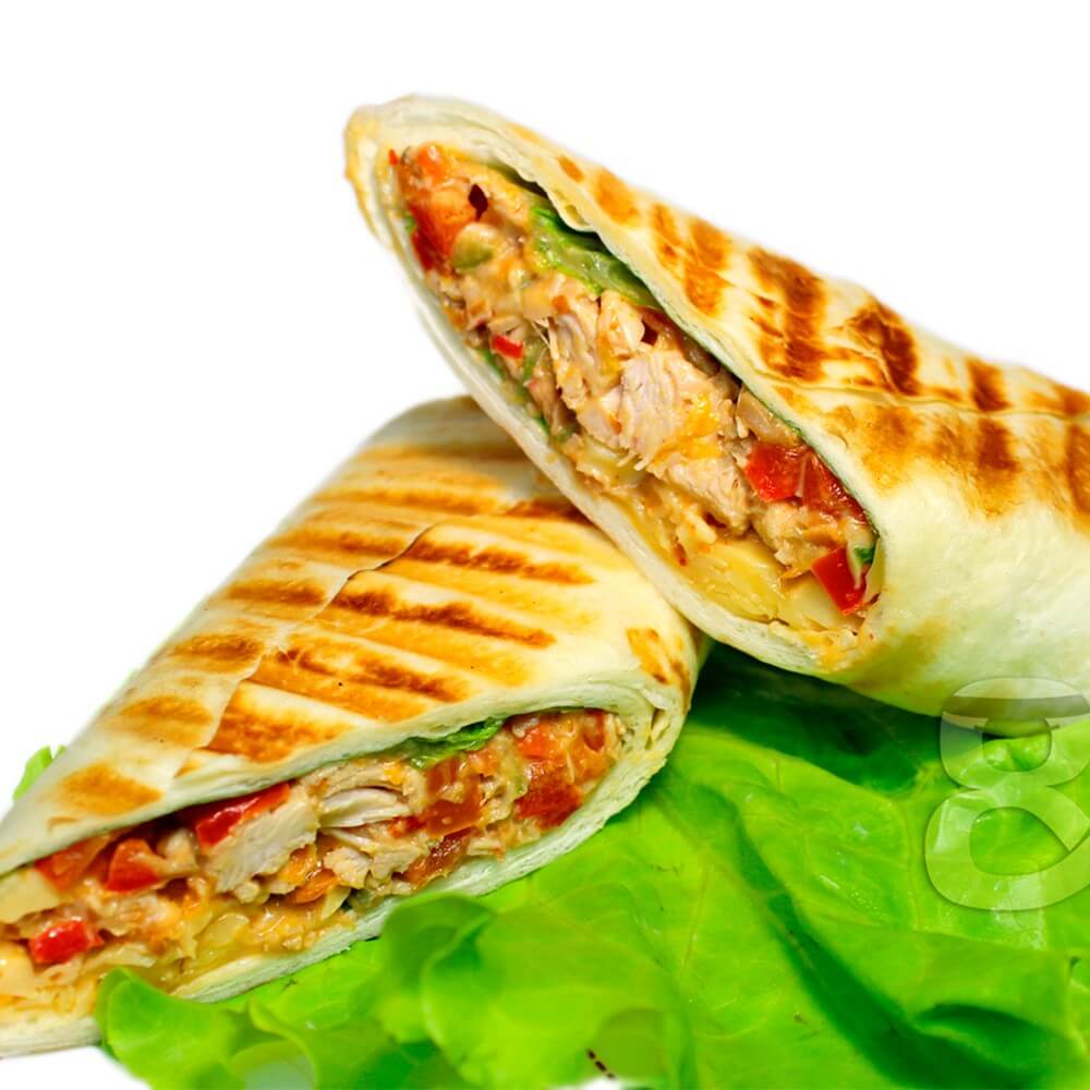 Шаурма на углях с курицей и сыром