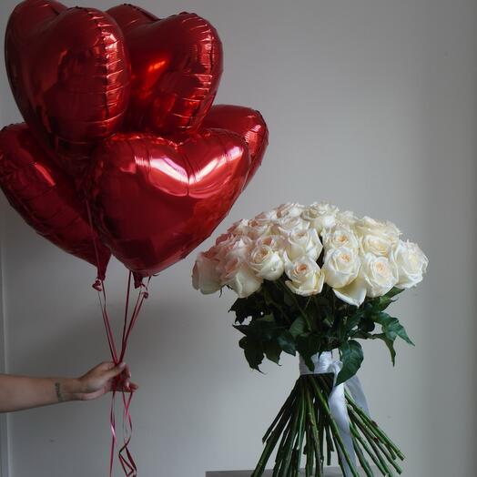 Премиальный букет из 25 шикарных белых роз