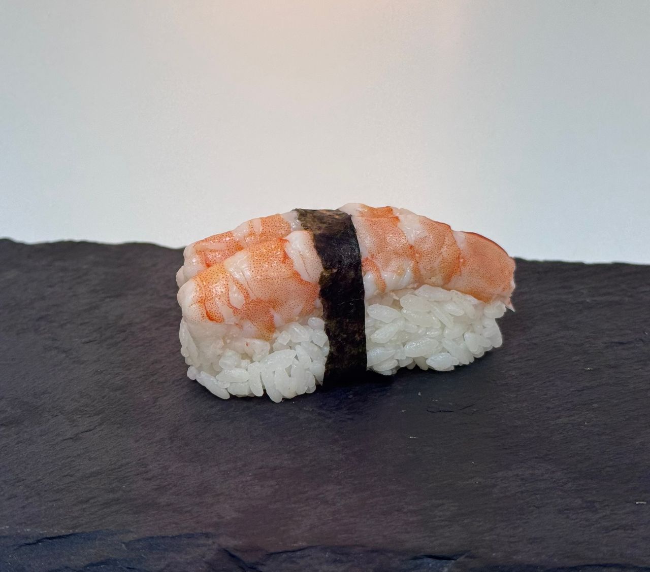 Суши креветка