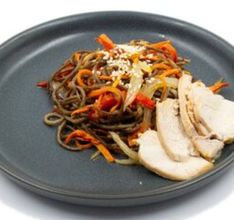 Гречневая лапша с курицей