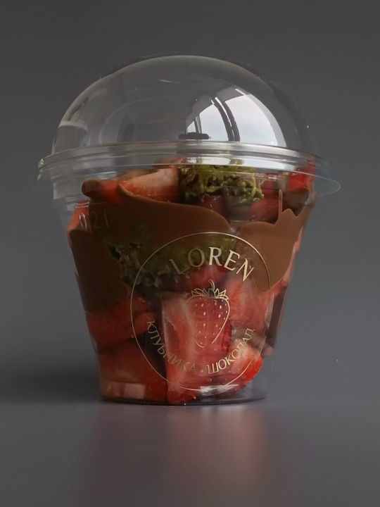 Клубника в дубайском шоколаде 200мл