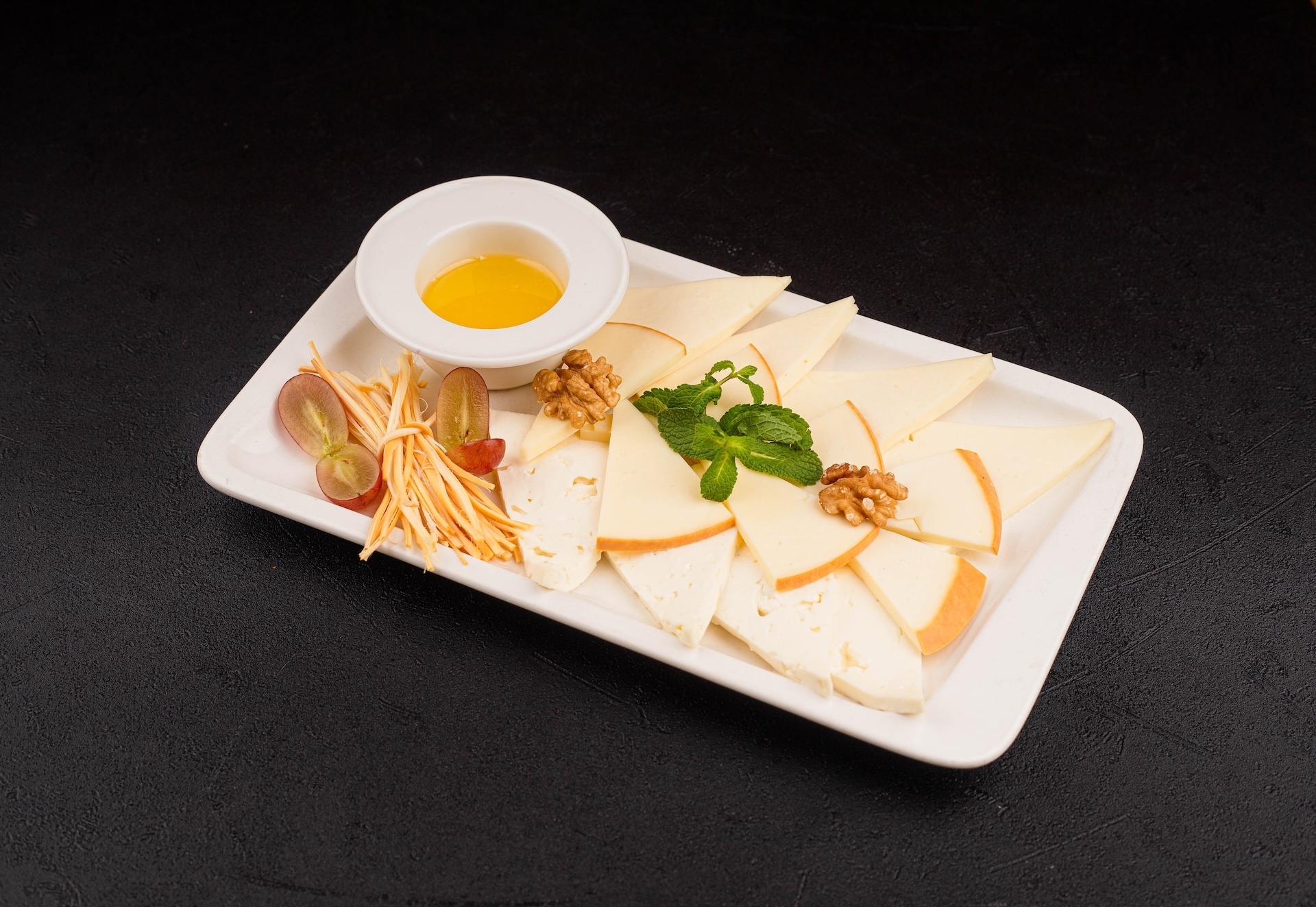 Сырная тарелка