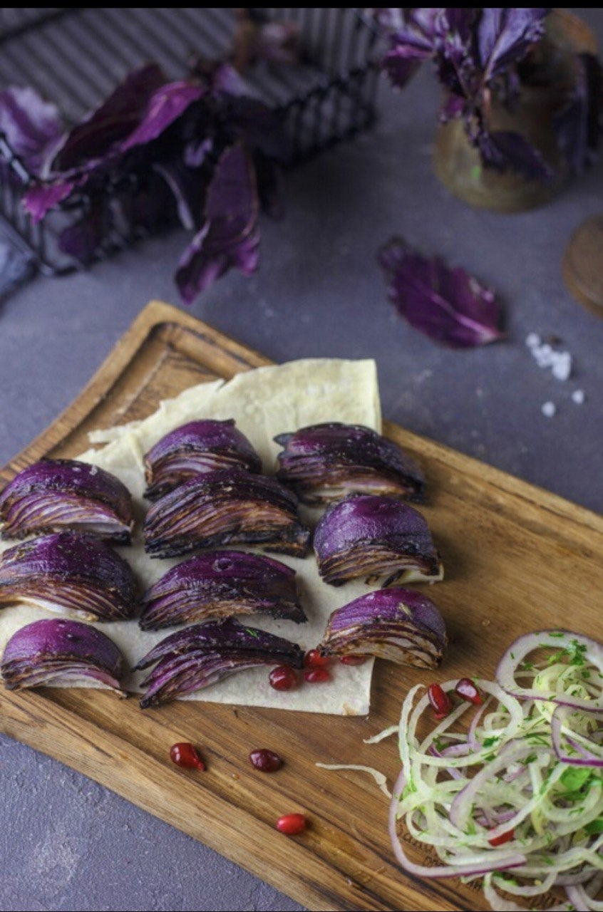 Шашлык из красного лука