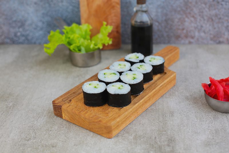 Хосомаки с огурцом