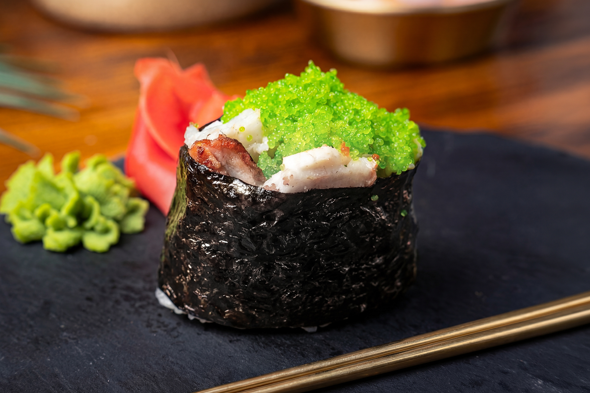 Гункан с угрем