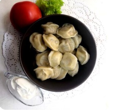 Пельмени с говядиной со сметаной