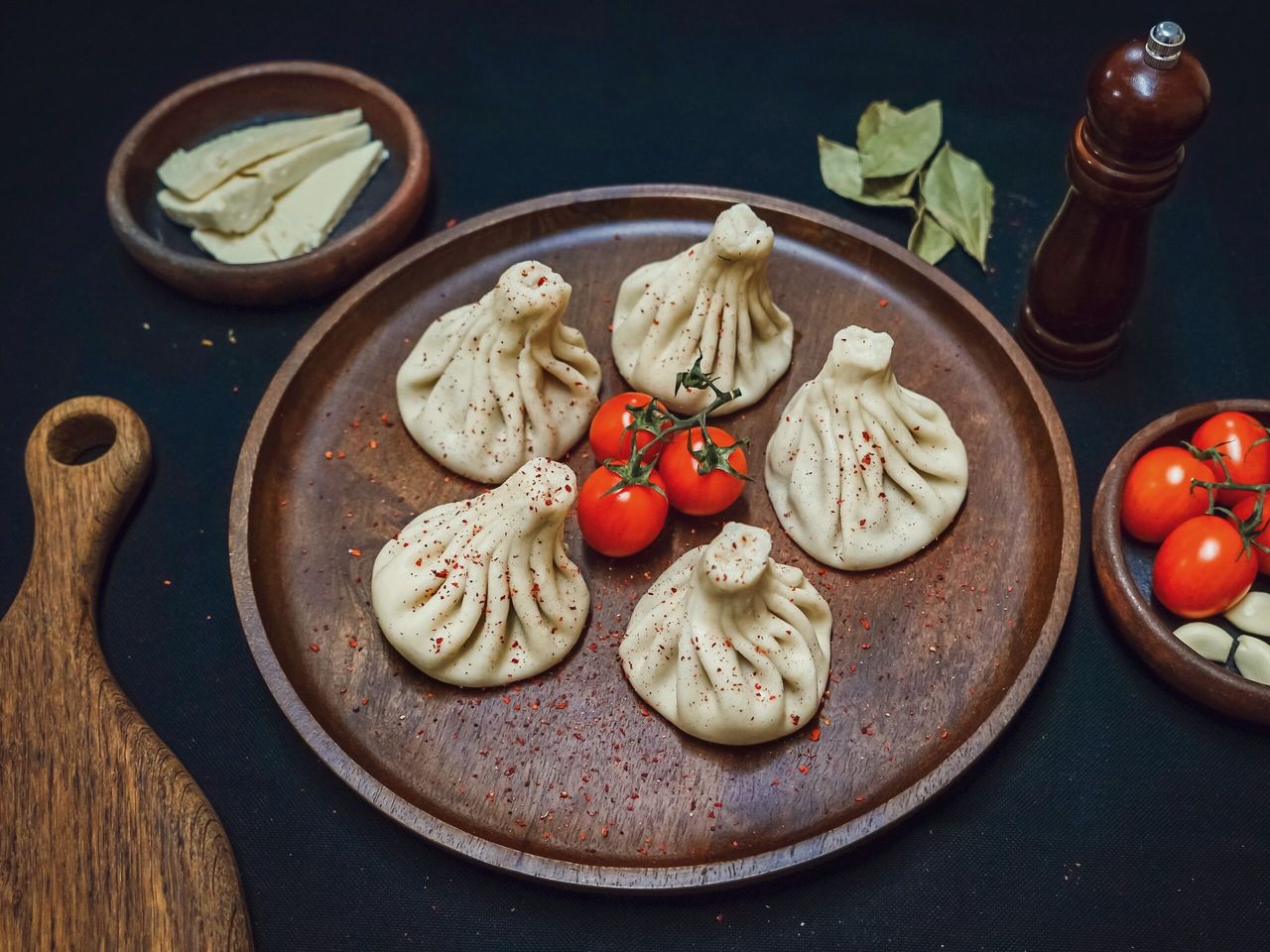 Хинкали с говядиной и свининой