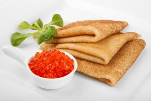Блинчики с красной икрой 3 шт