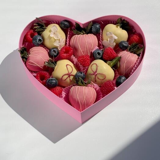 Клубника в шоколаде, сердце "Нежность"