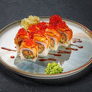 Запеченный ролл с тунцом и лососем