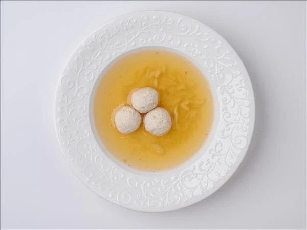 Бульон куриный с фрикадельками