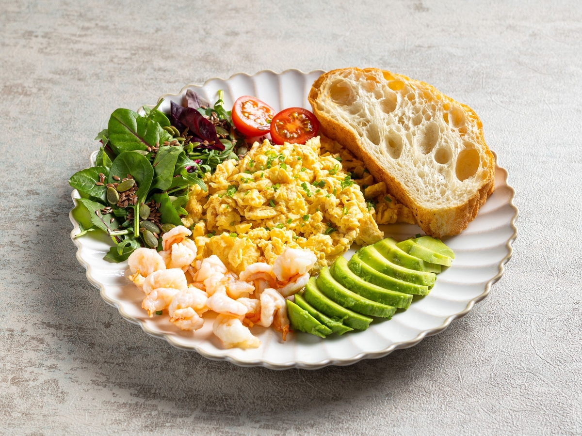 Фирменный завтрак с креветками