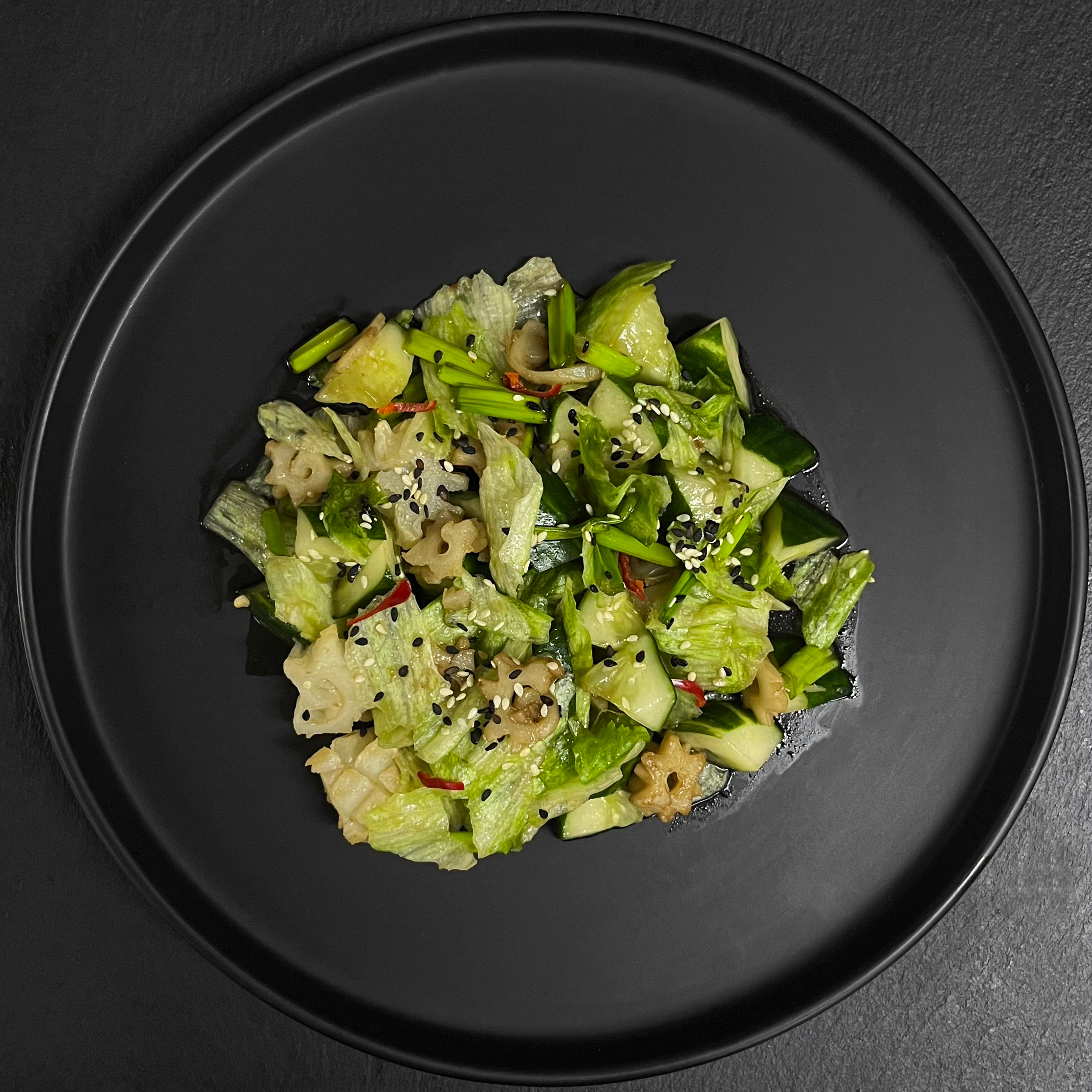 Салат с кальмаром