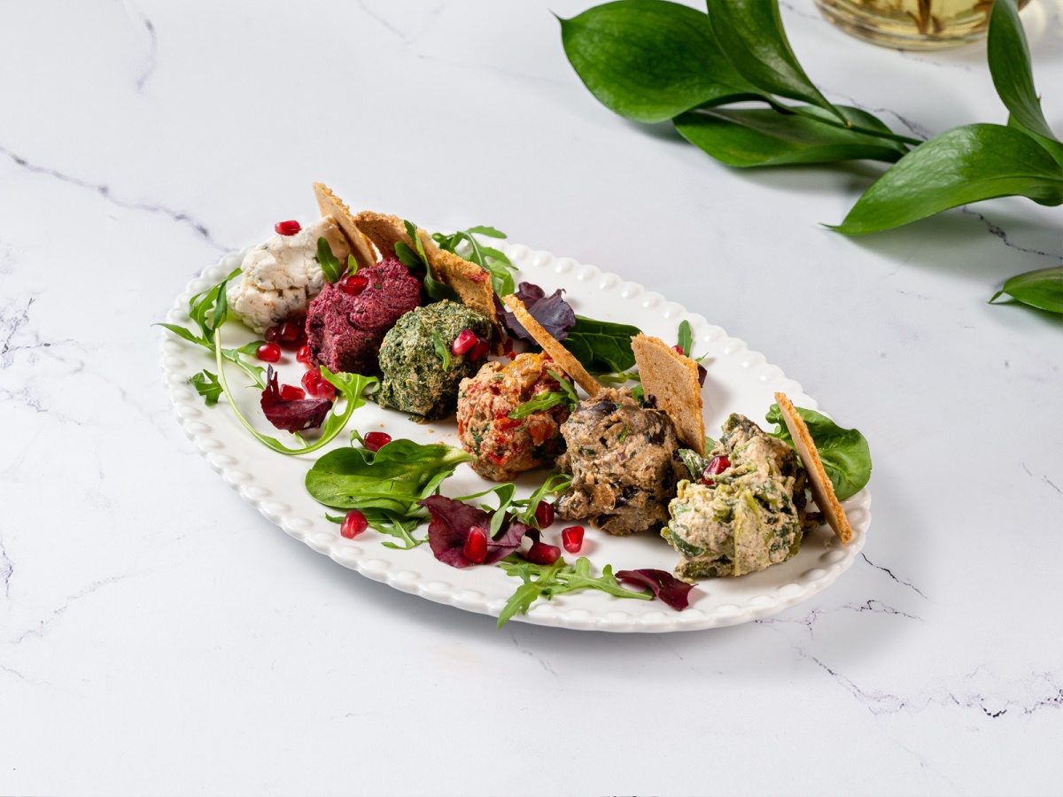 Ассорти пхали